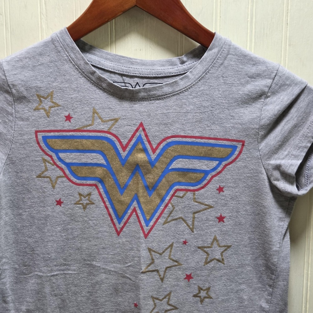 Wonder Woman Shirt Girls 10-12 Gray Logo Gold Stars Graphic DC Comics Tee Top